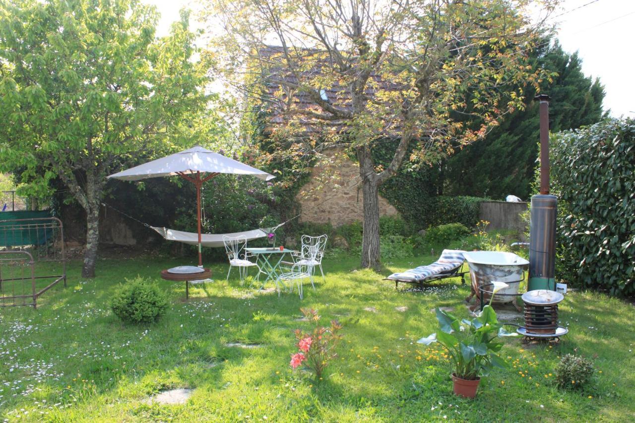 L'Escale Du Banquet Bed & Breakfast Mhère Екстериор снимка